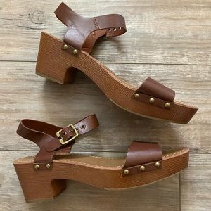 AE Buckled Bohemian Heel Shoe
